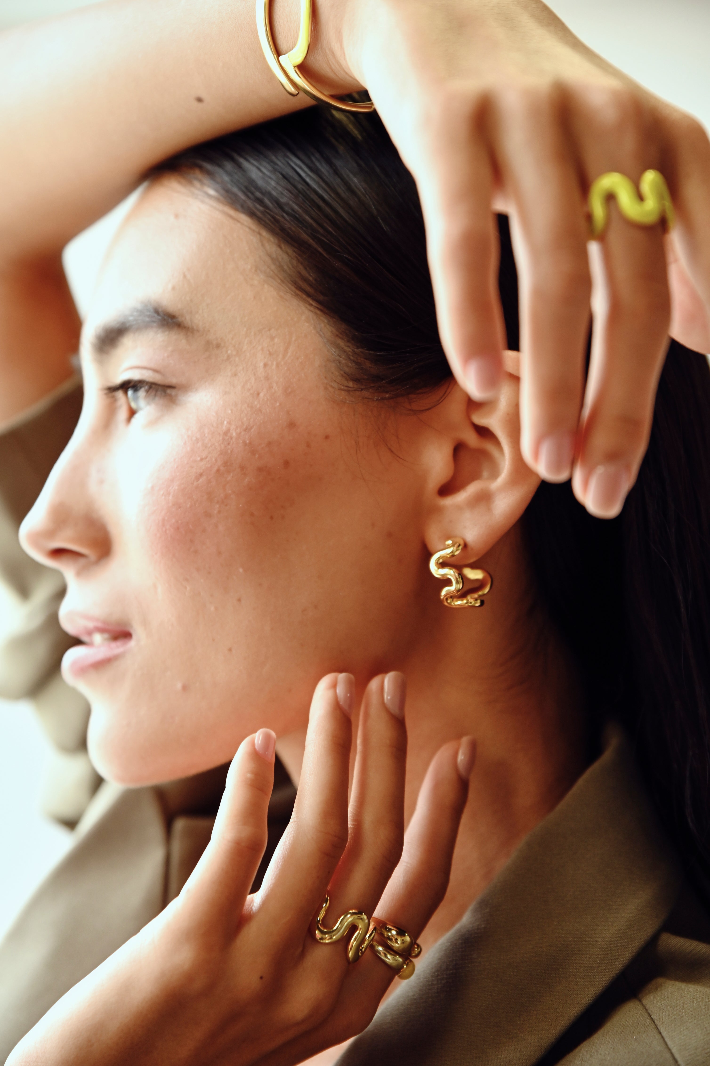 Swirl Solid Hoops