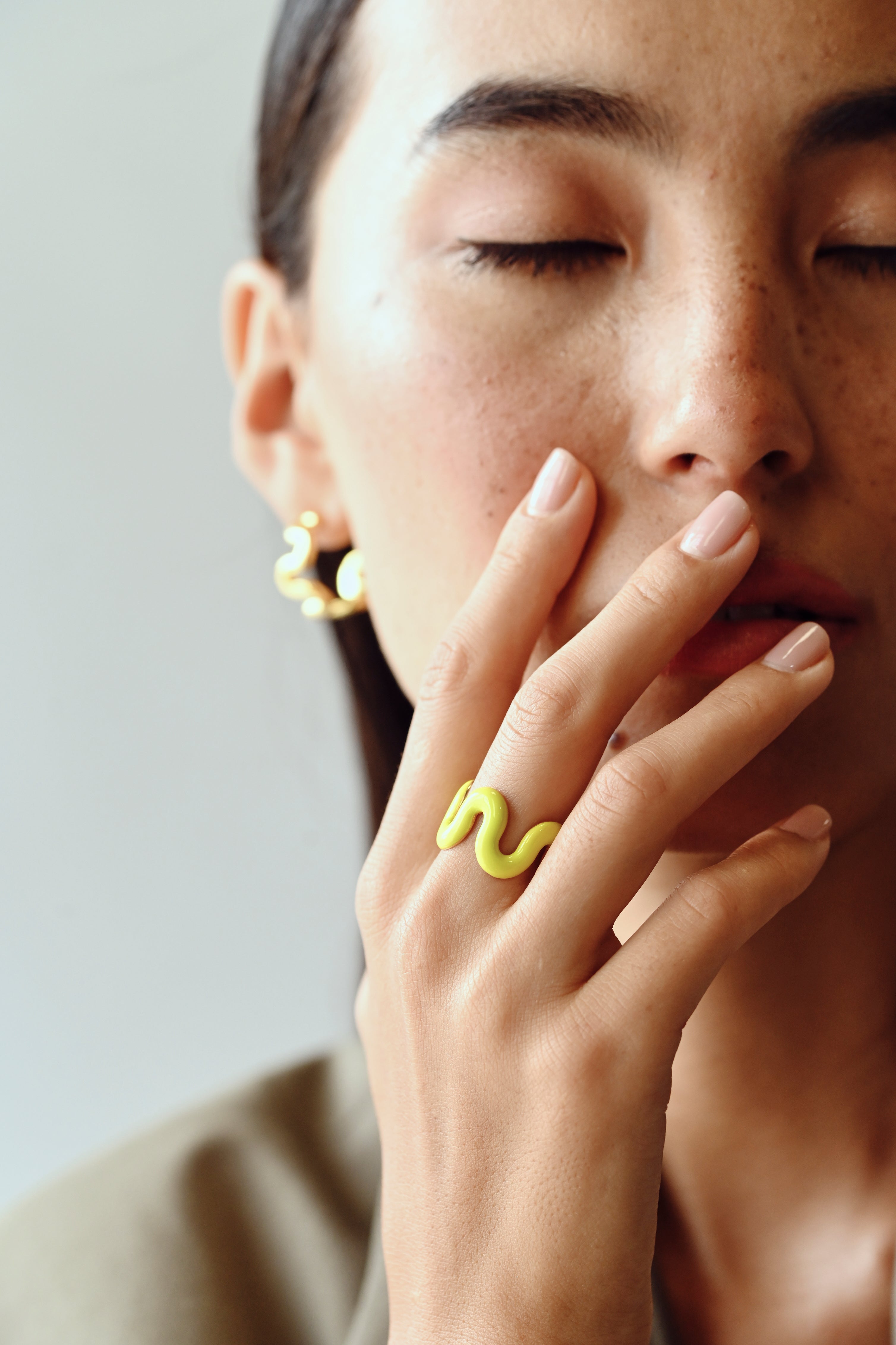 Swirl Enamel Band