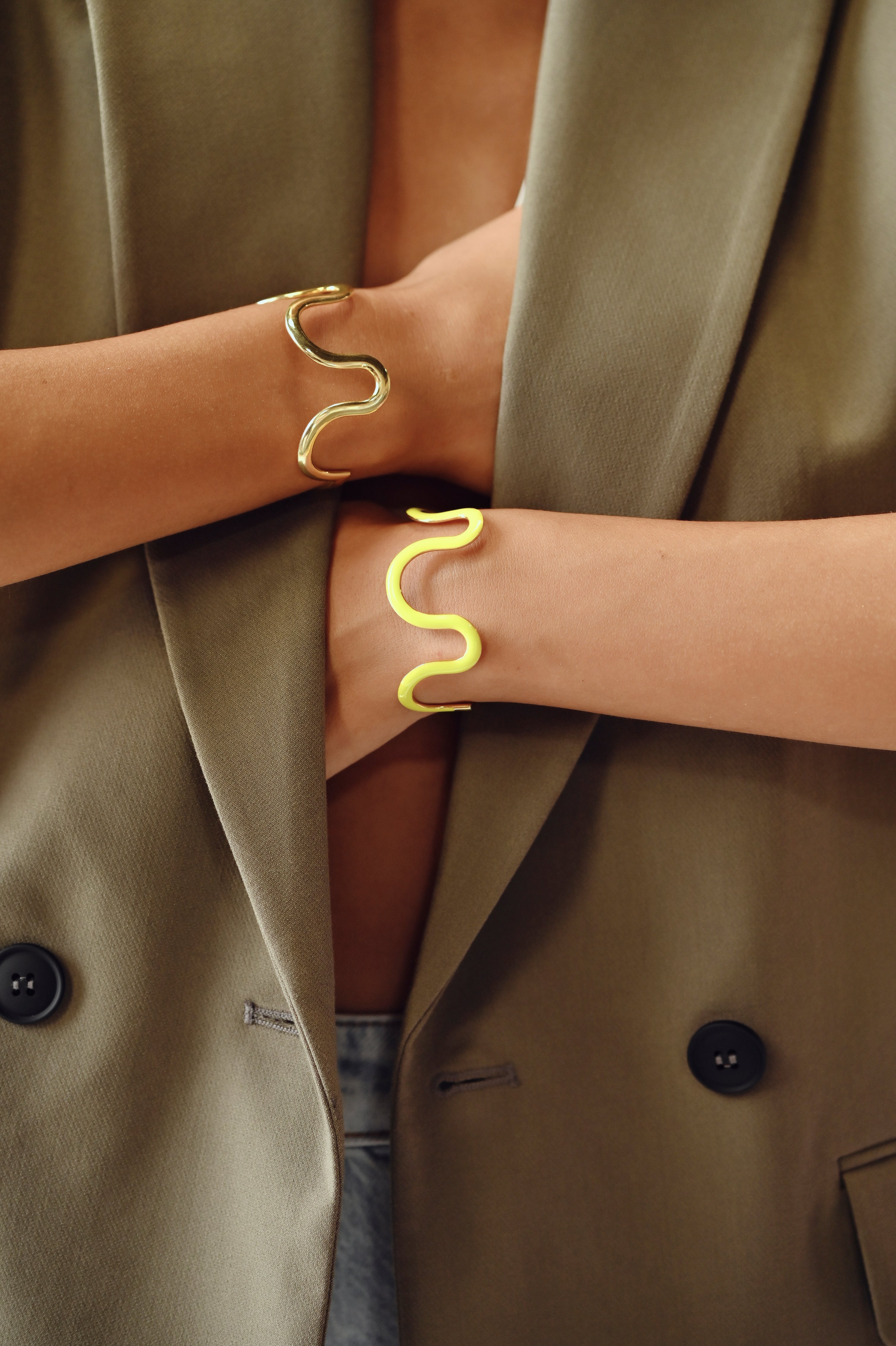 Swirl Cuff - Enamel