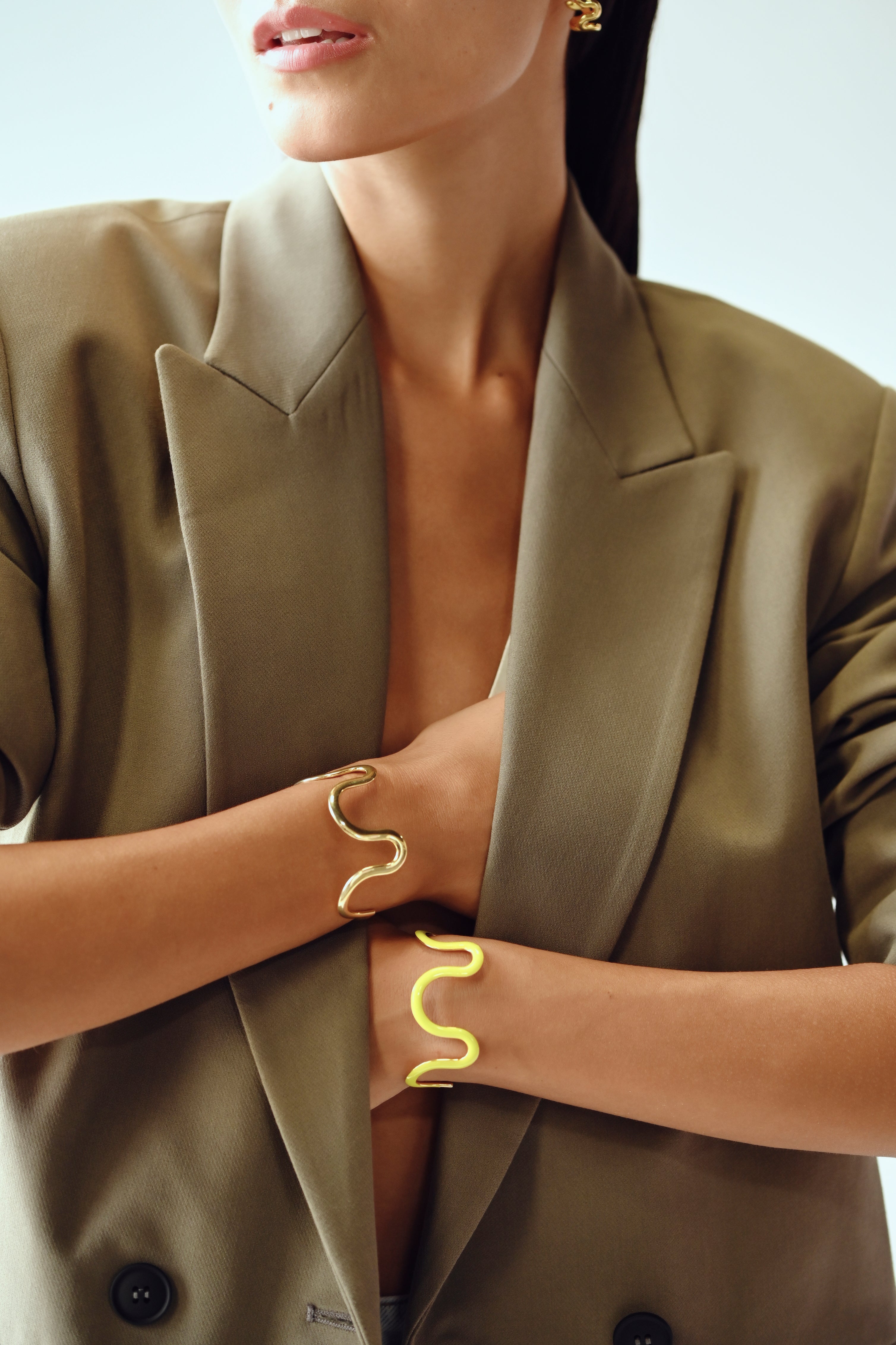 Swirl Cuff - Solid
